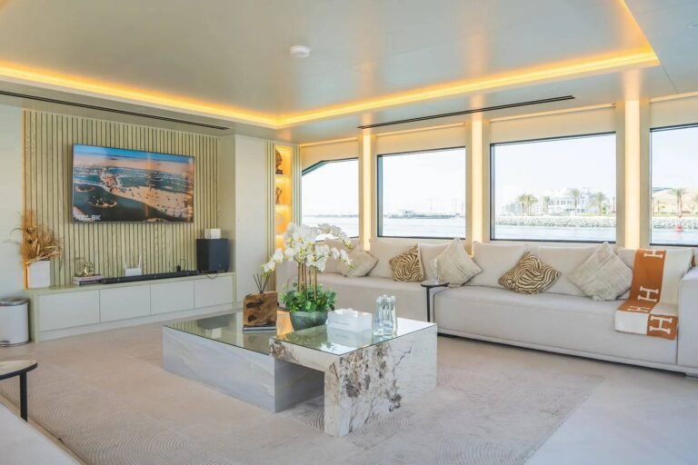 spacious 65ft yacht abu dhabi with seating for private event