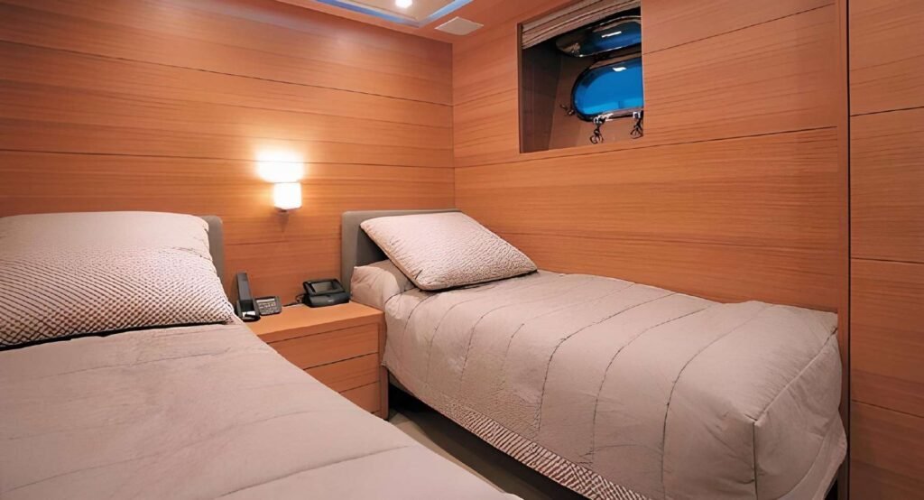 Yacht rental Abu Dhabi | Rent a Yacht Abu Dhabi 97 90