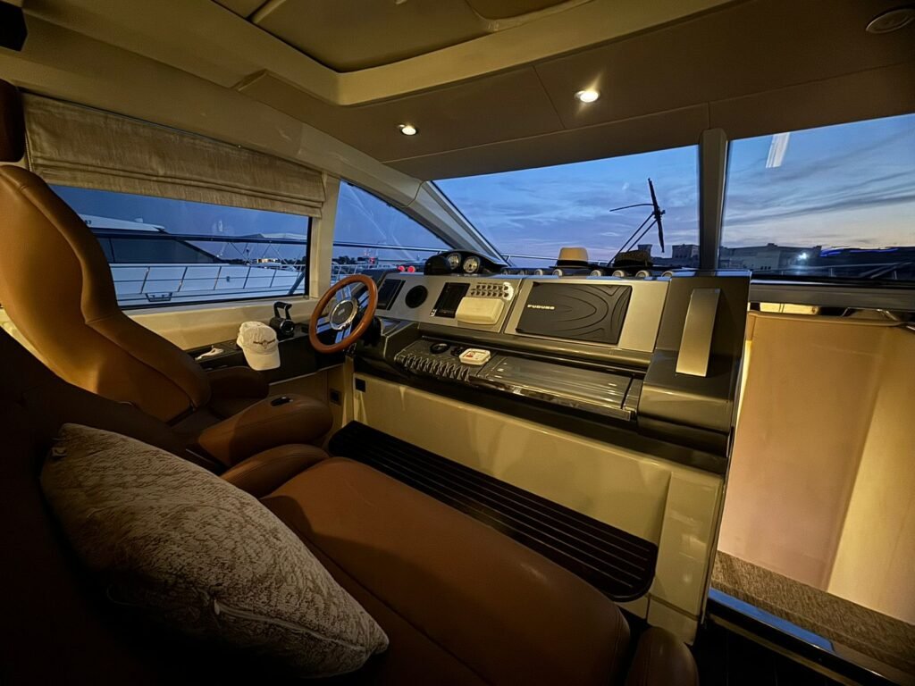 Yacht rental Abu Dhabi | Rent a Yacht Abu Dhabi 33 yacht rental abudhabi azimut 68