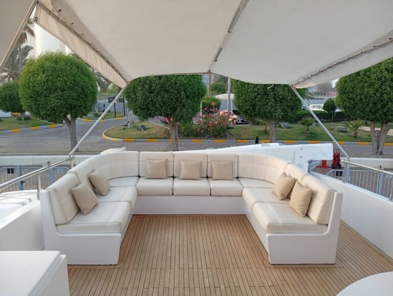 Corniche Yacht Rental Abu Dhabi 75 Raya 88ft yacht rental Abu Dhabi